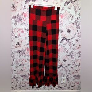 Super cute Buffalo Plaid Stretchy Pants Size M can for a L